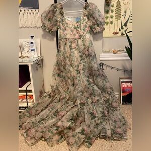 The garden roses silk gauze ritz